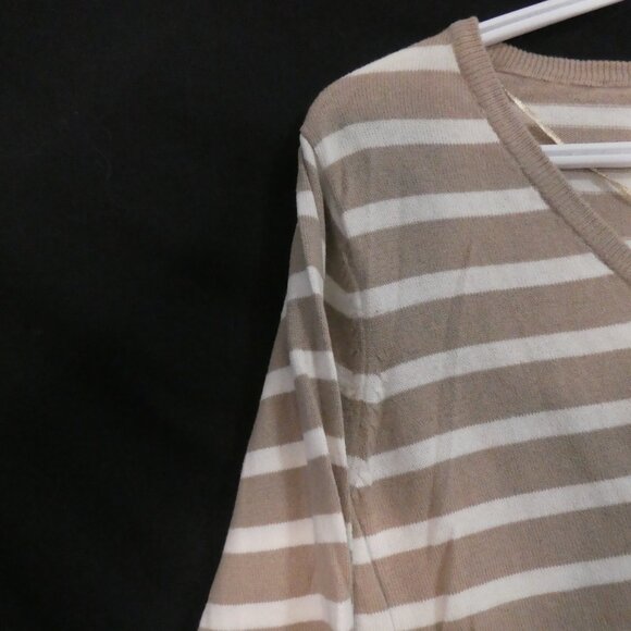 GEORGE | medium | Beige and White Striped V-Neck Lightweight Sweater - Picture 3 of 14